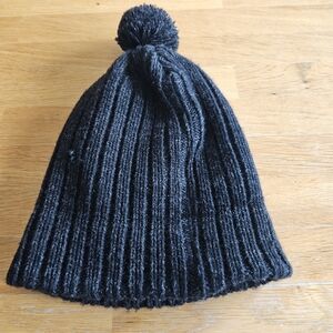 Wilsons Leather Black Ribbed Pom Beanie